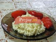 Piure de conopida cu spanac si sos de tomate