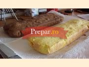 Chec alb cu nuci, rahat si stafide