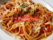 Spaghete cu sunca si cascaval