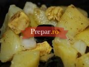 Salata cu pui si cartofi