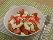 Salata de rosii cu branza prajita